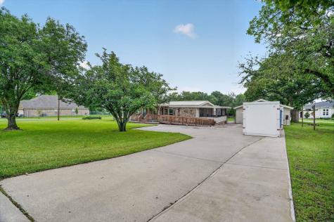 7757 Berry Road Burleson TX 76028