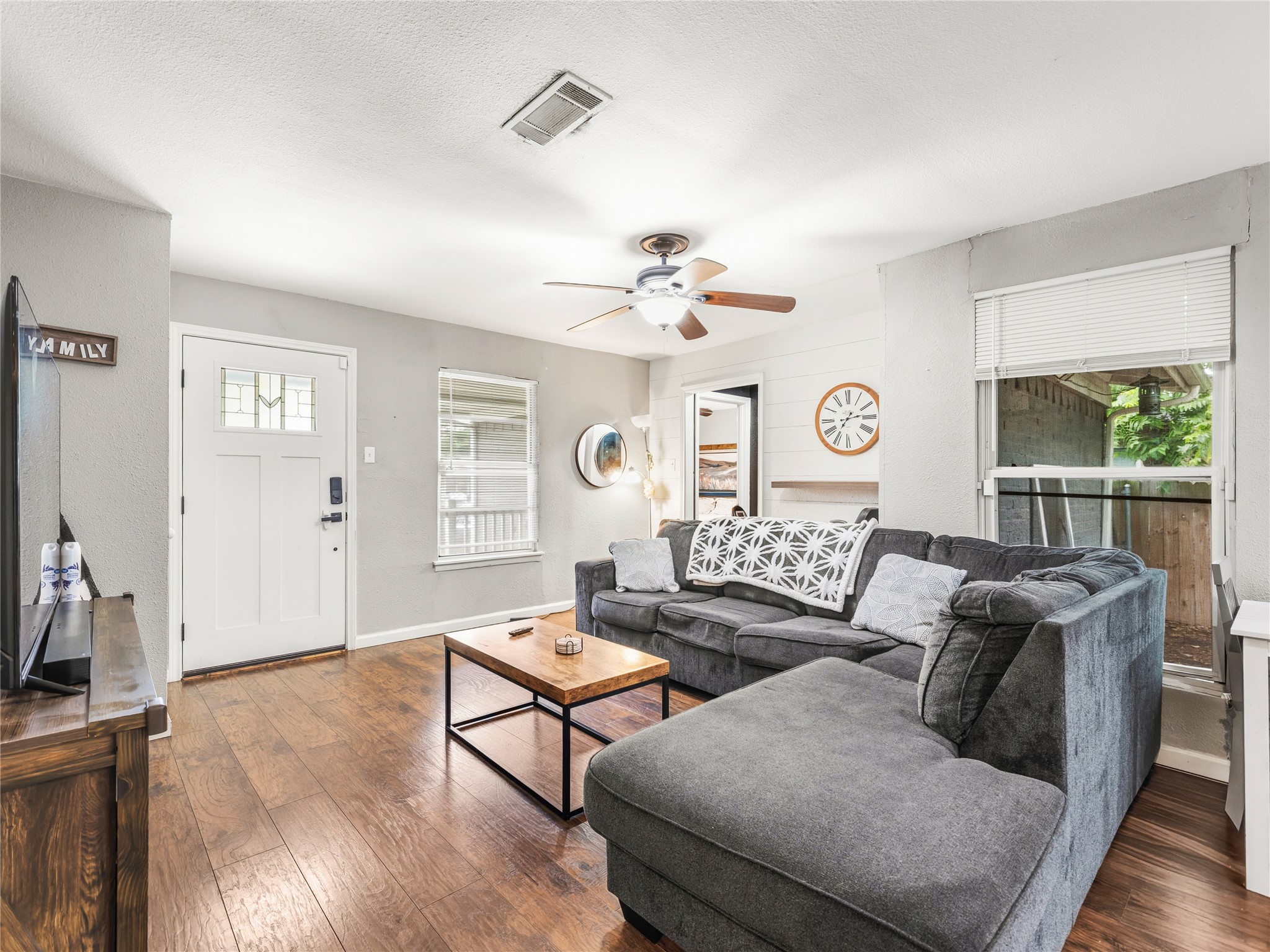 1401 Richard Street Mesquite TX 75149