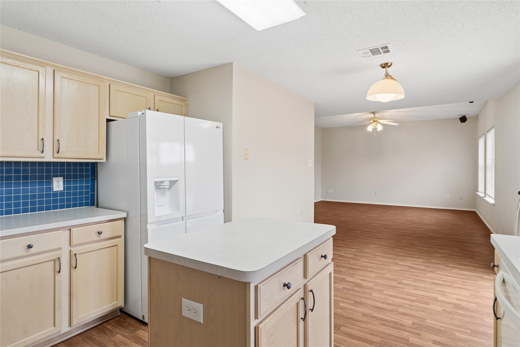 7522 Armstrong Lane Rowlett TX 75089