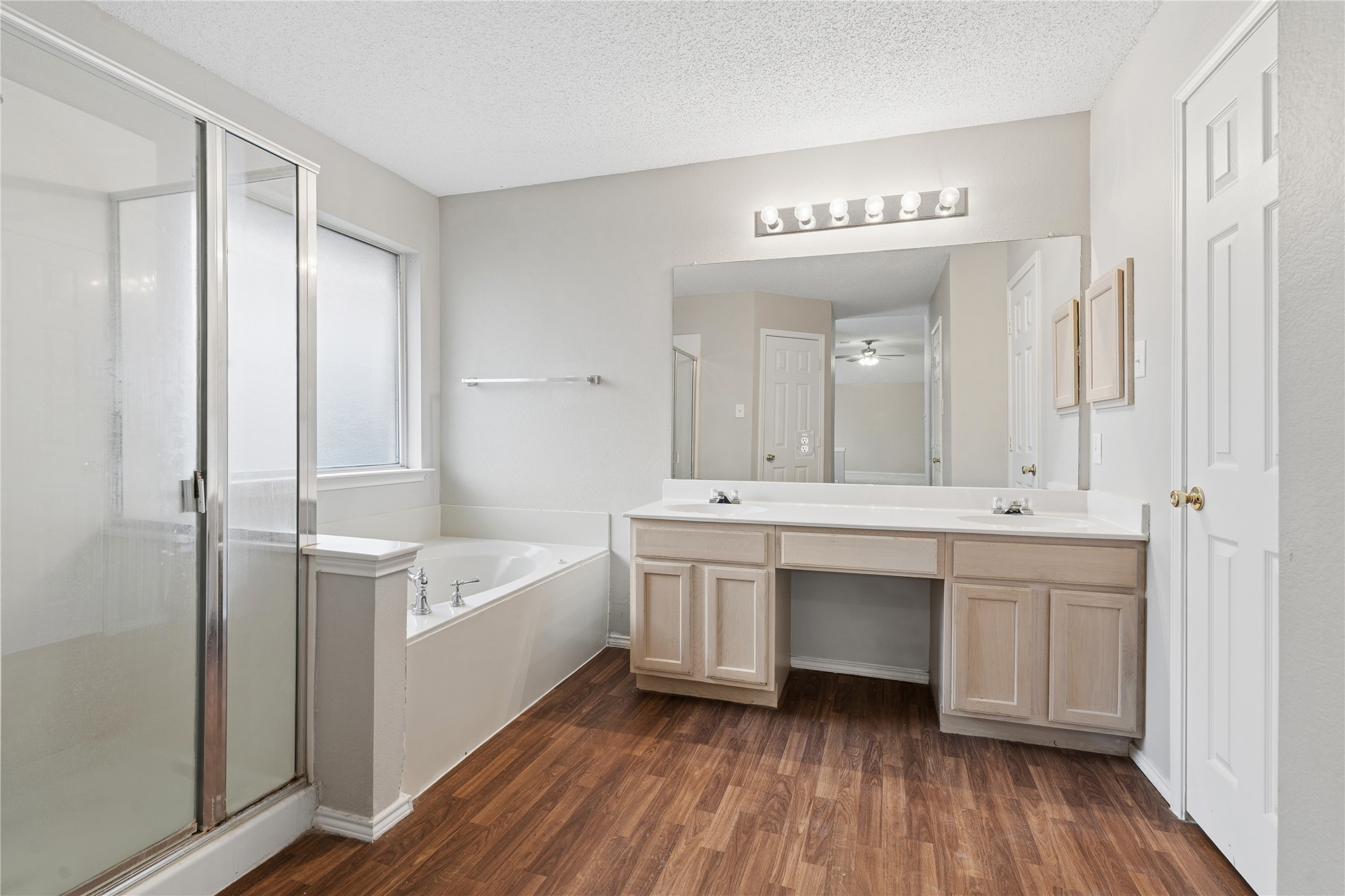 7522 Armstrong Lane Rowlett TX 75089