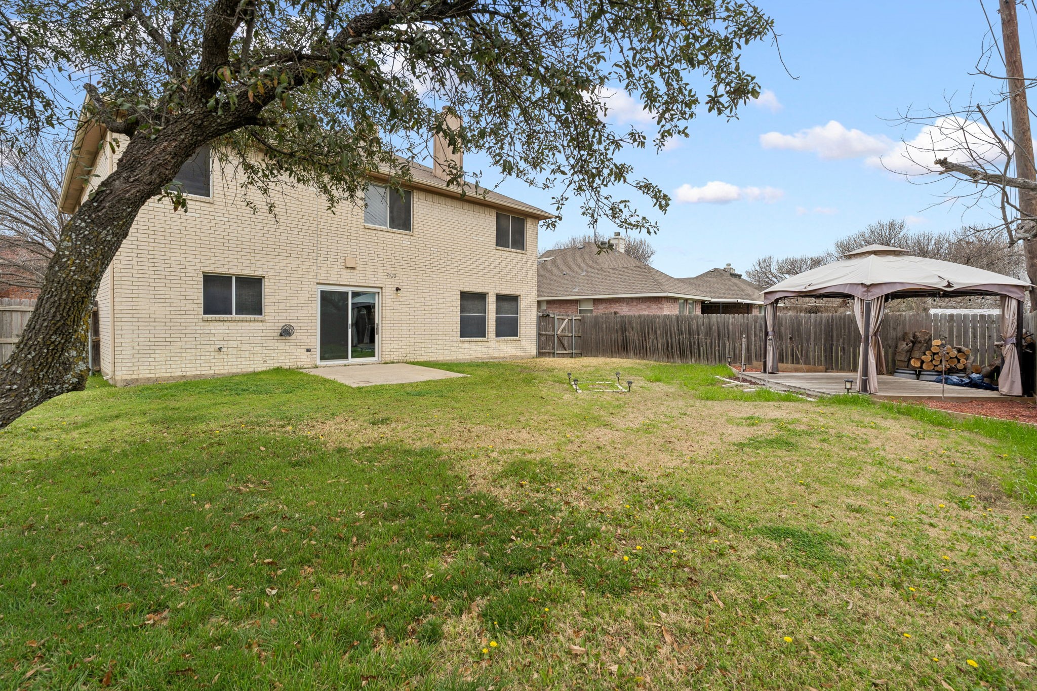 7522 Armstrong Lane Rowlett TX 75089