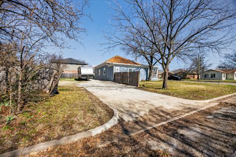 2200 N Hickory Street Sherman TX 75092