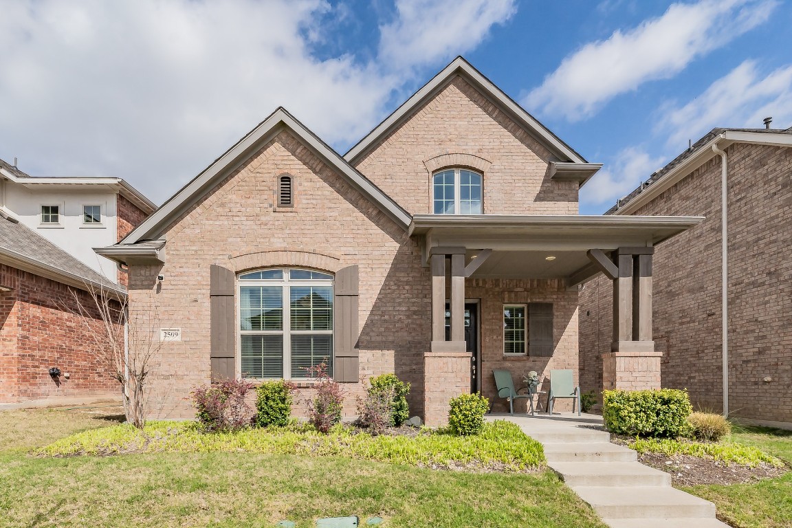 2509 Westbank Trail Garland TX 75042