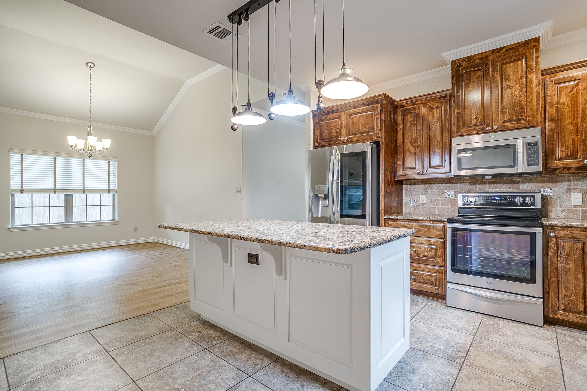2220 Cobblestone Court Granbury TX 76049