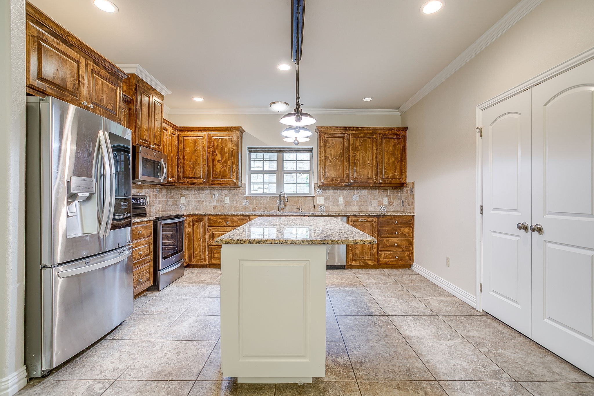 2220 Cobblestone Court Granbury TX 76049