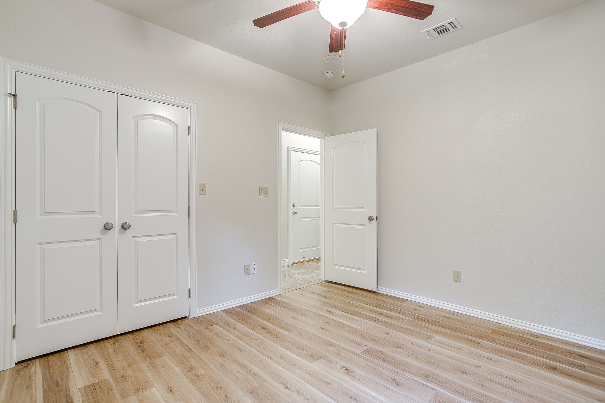 2220 Cobblestone Court Granbury TX 76049