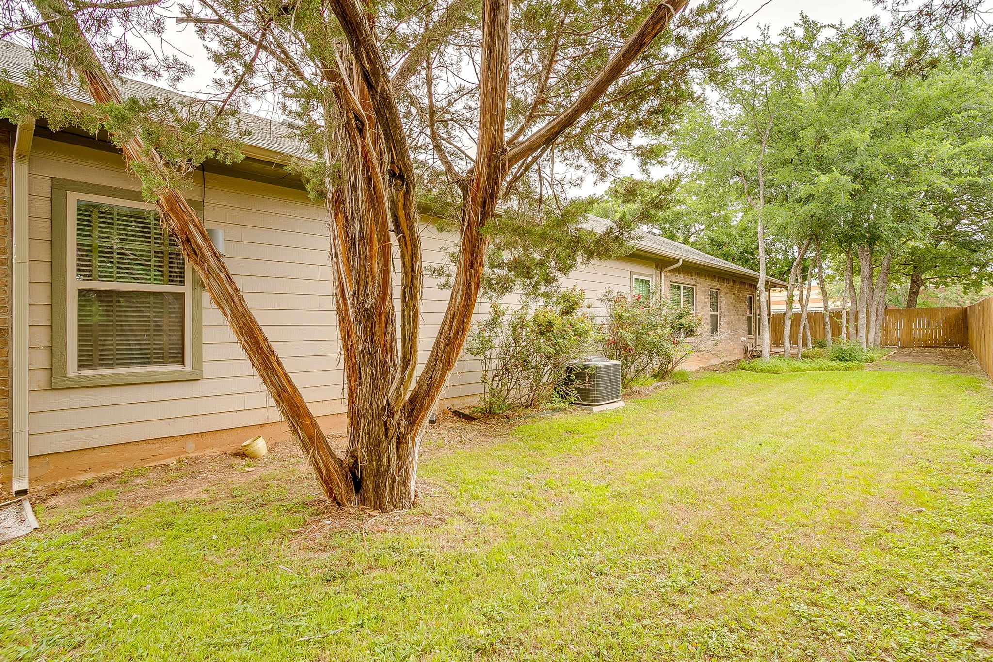2220 Cobblestone Court Granbury TX 76049