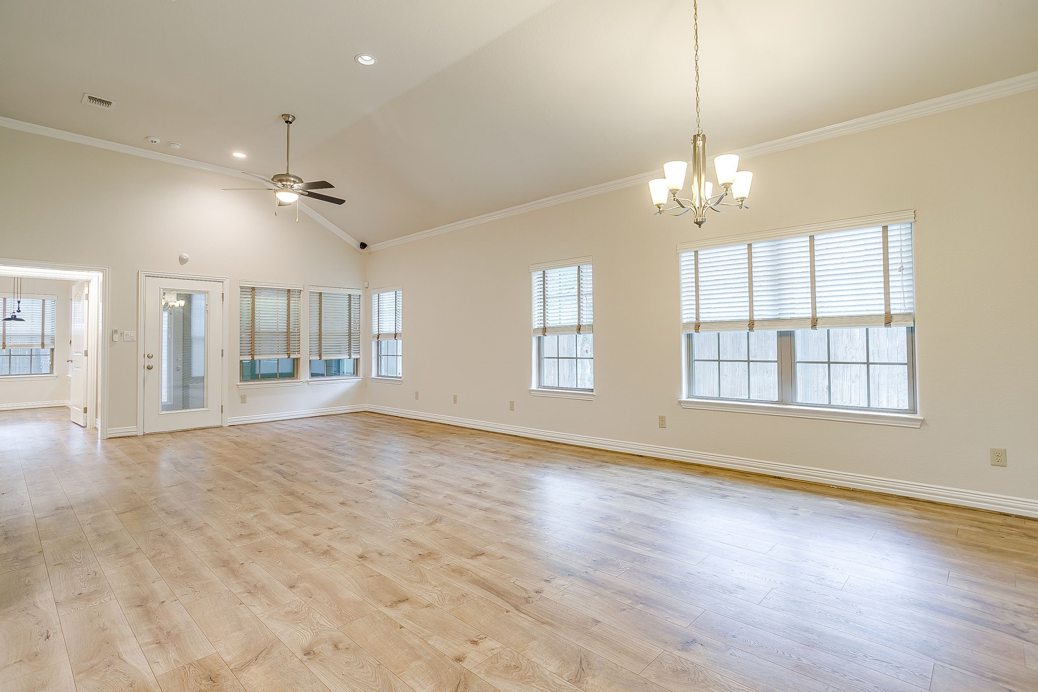 2220 Cobblestone Court Granbury TX 76049