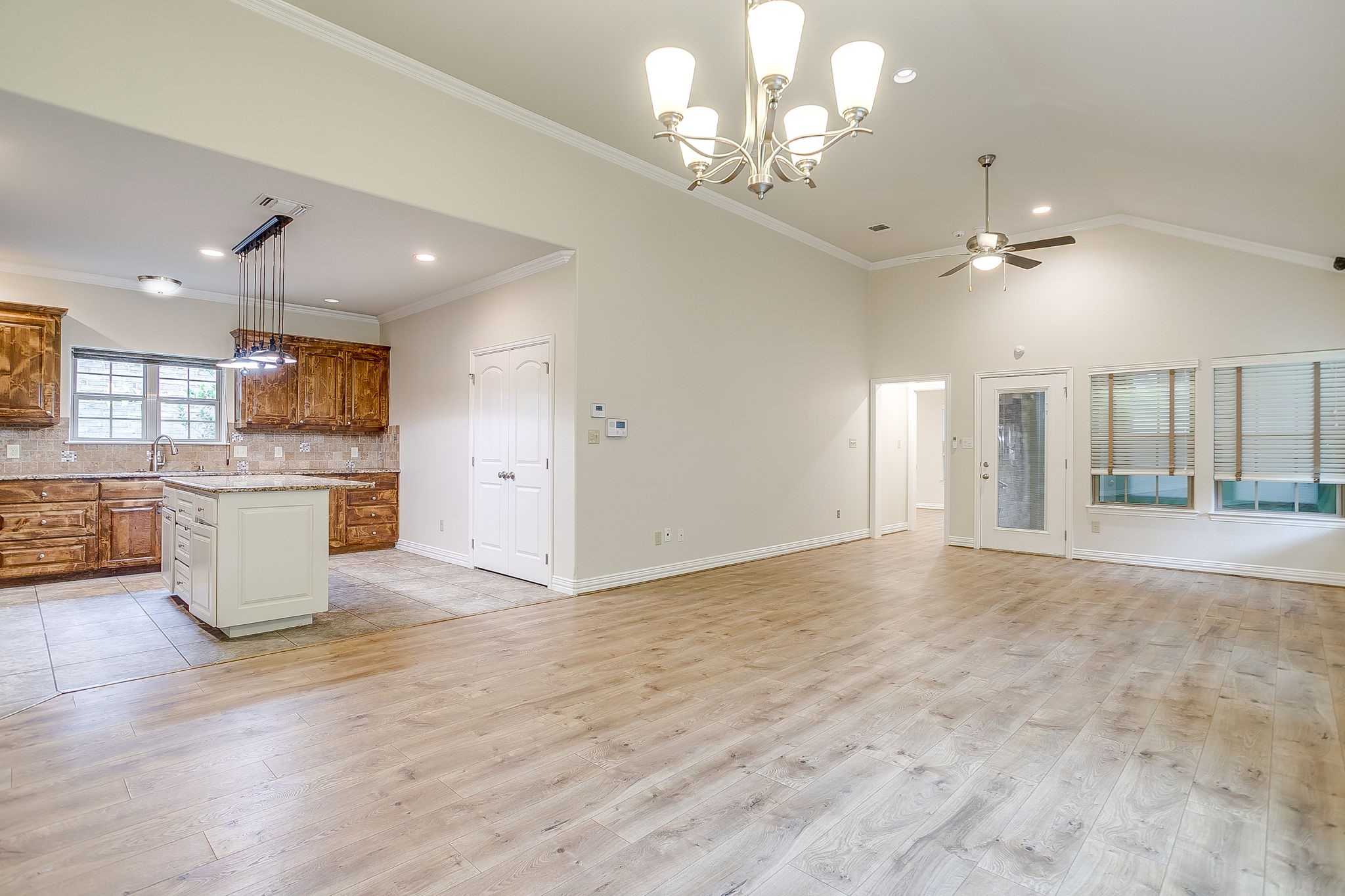 2220 Cobblestone Court Granbury TX 76049