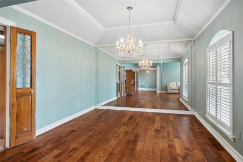 2528 Willowdale Drive Carrollton TX 75006