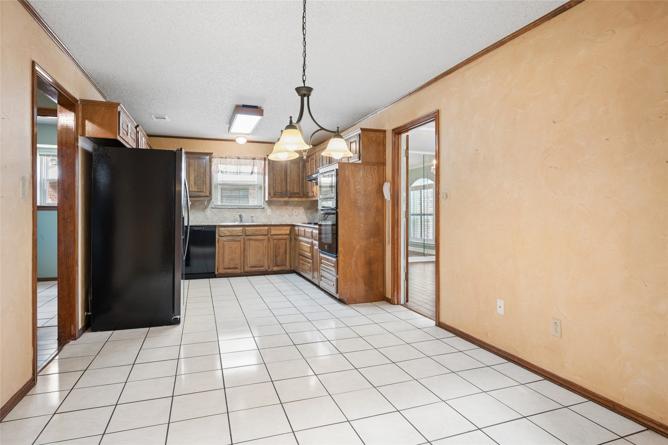 2528 Willowdale Drive Carrollton TX 75006