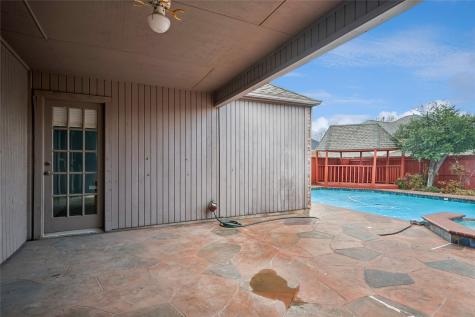 2528 Willowdale Drive Carrollton TX 75006