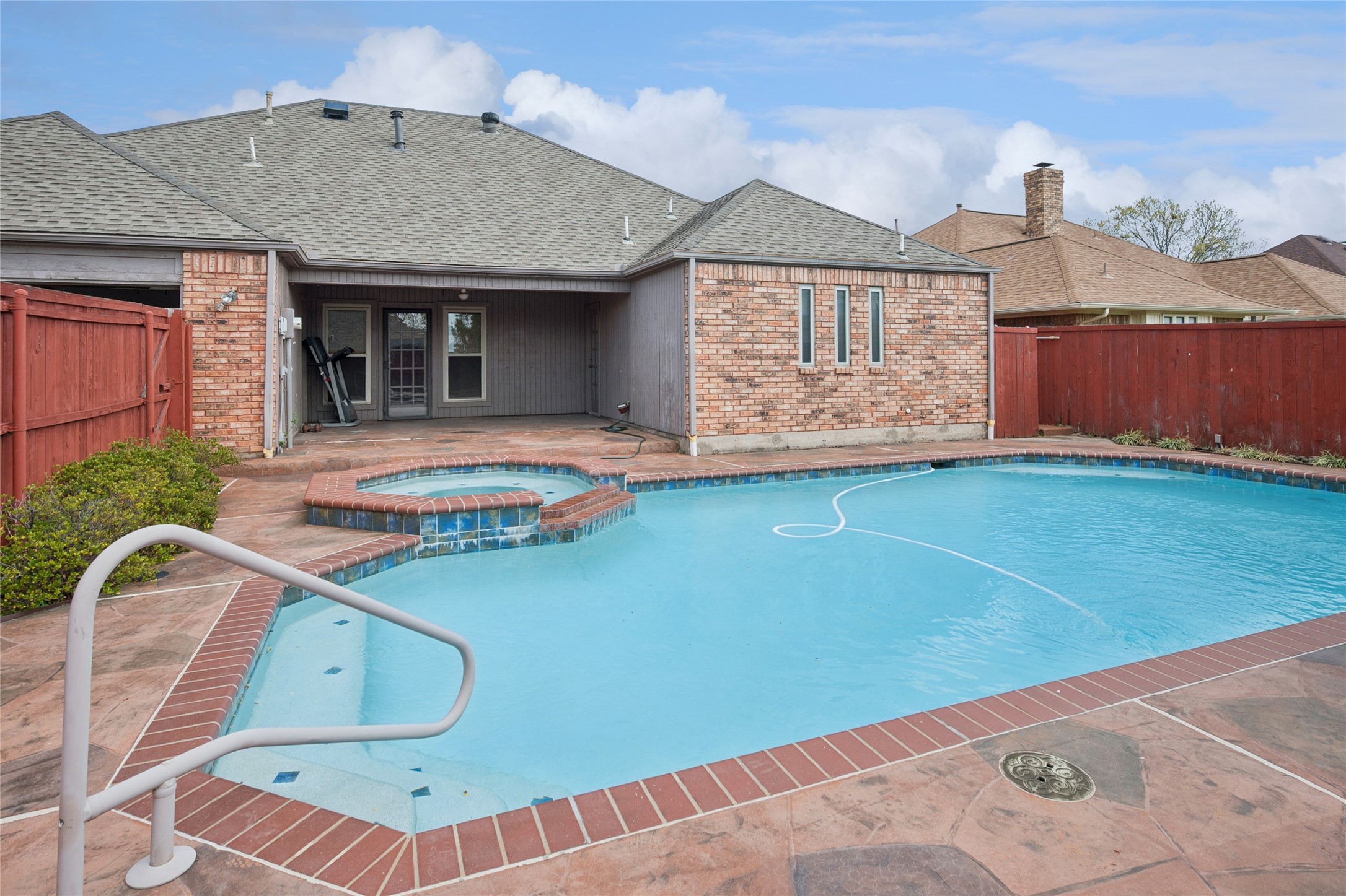 2528 Willowdale Drive Carrollton TX 75006