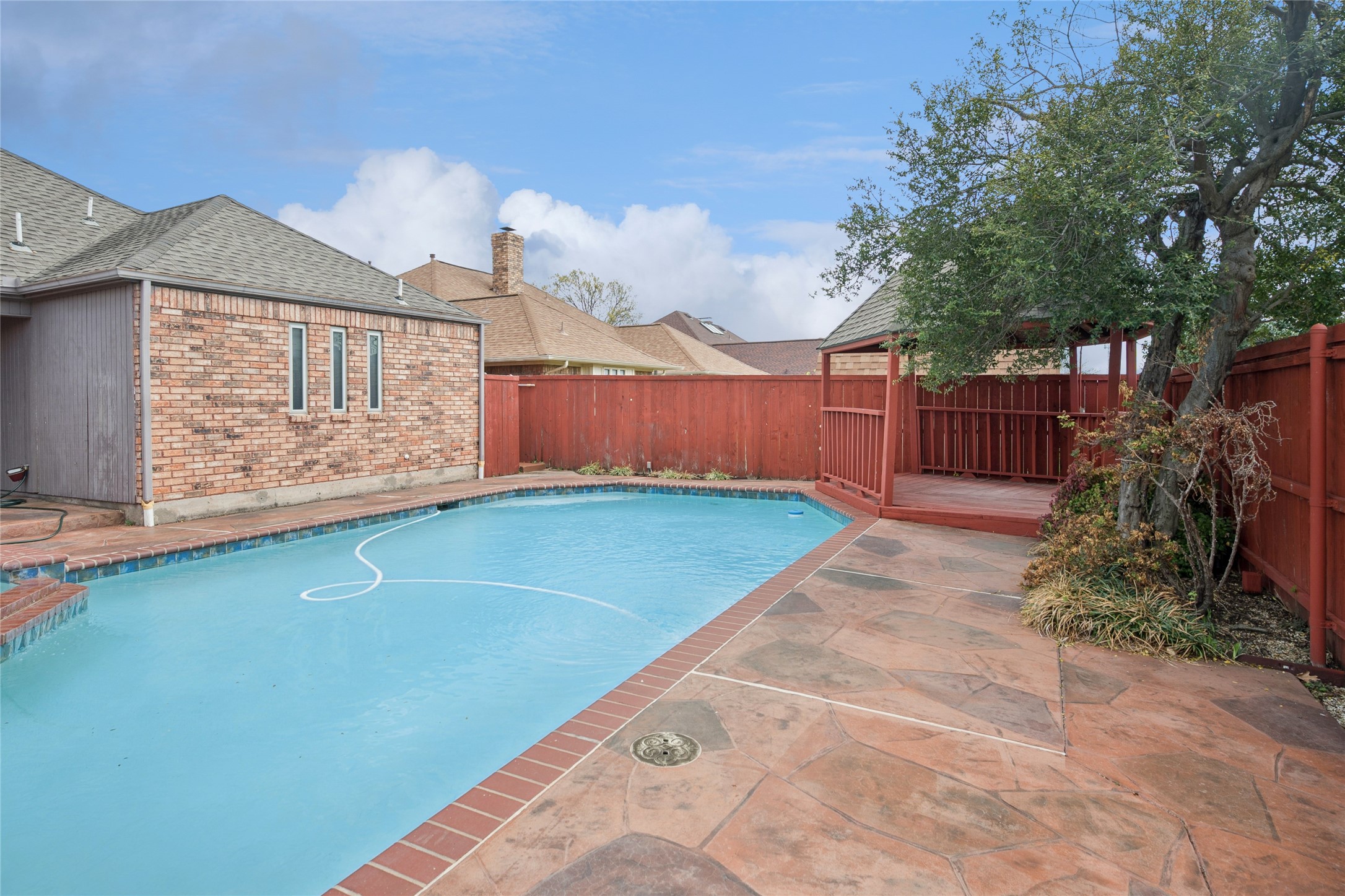 2528 Willowdale Drive Carrollton TX 75006