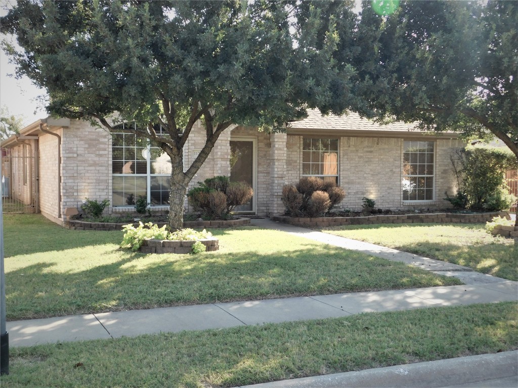 1120 Canyon Ridge Cedar Hill TX 75104