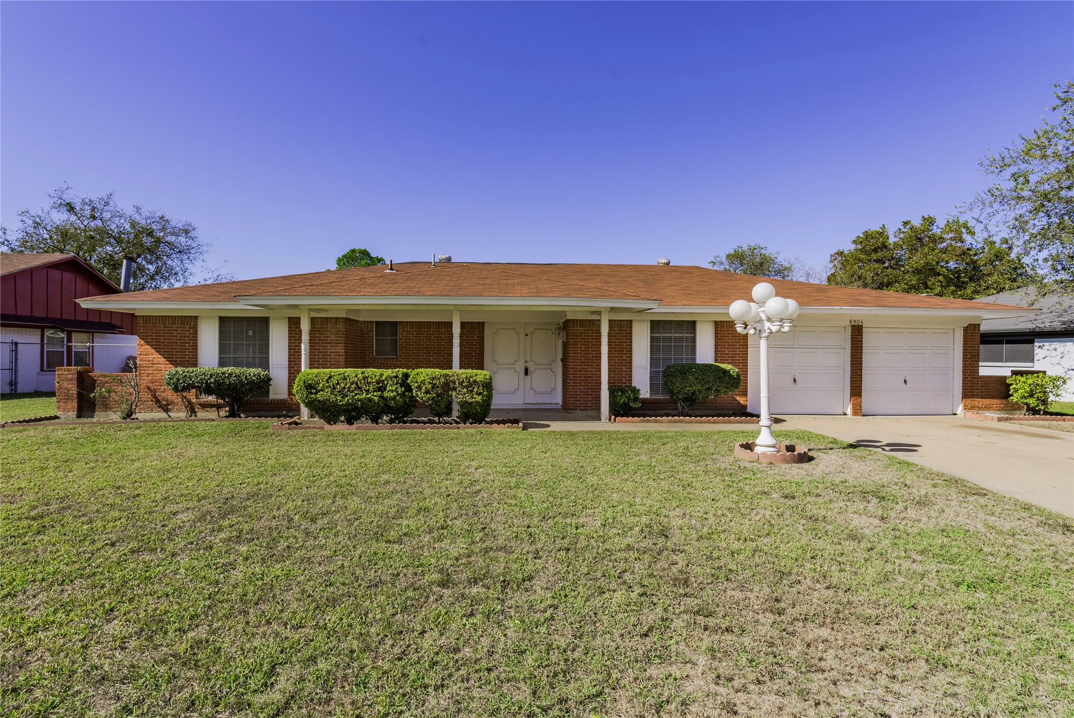 6904 Rebel Road Forest Hill TX 76140
