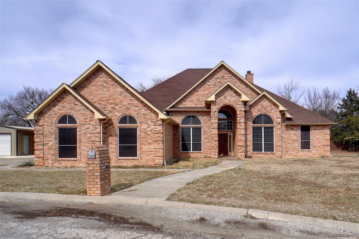 600 Grand Oaks Court Alvord TX 76225