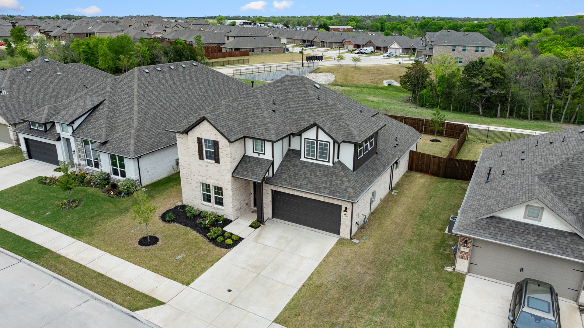 606 Creekview Lane Lavon TX 75166