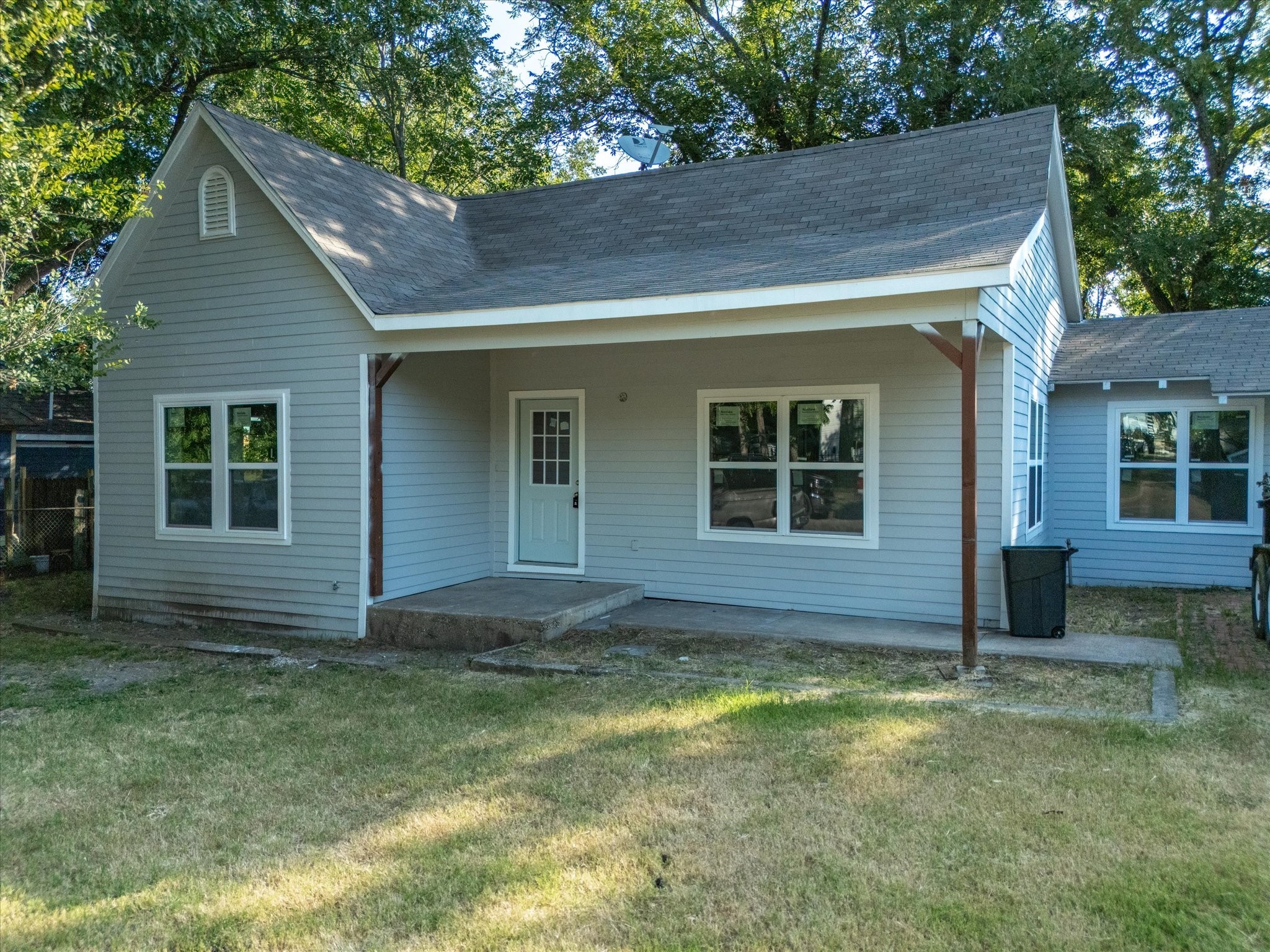 1106 N Mckinney Street Ennis TX 75119