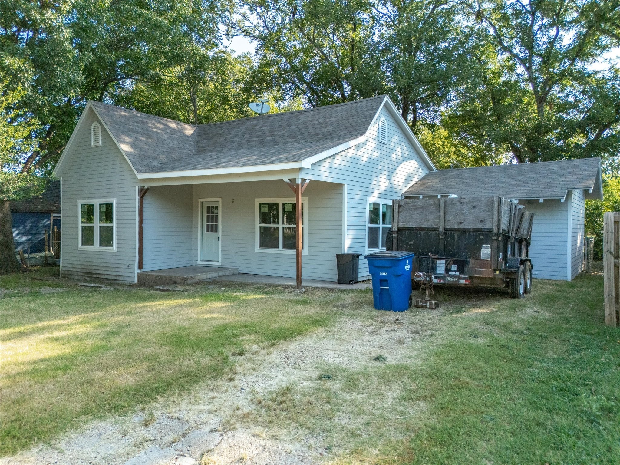 1106 N Mckinney Street Ennis TX 75119
