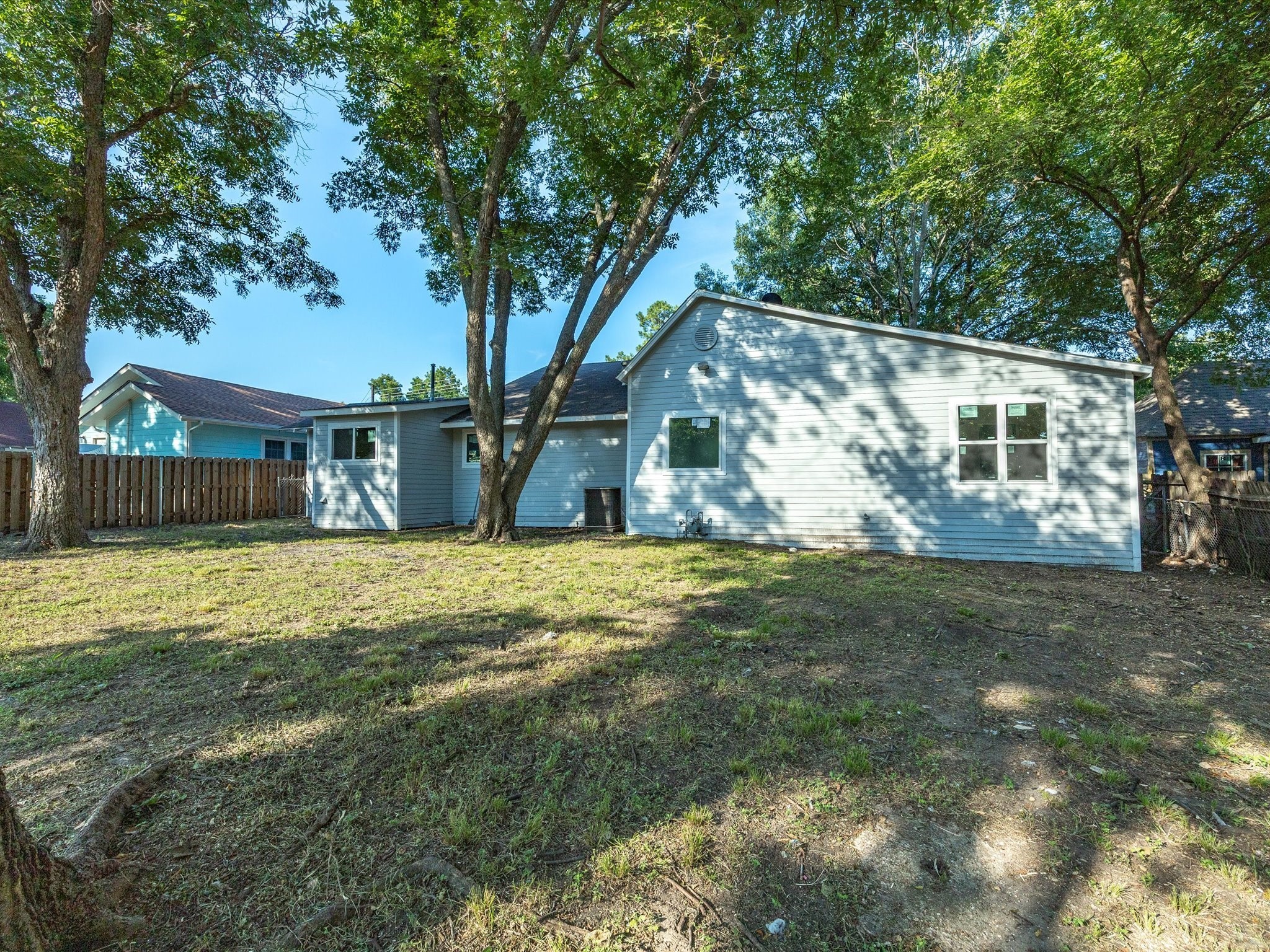 1106 N Mckinney Street Ennis TX 75119