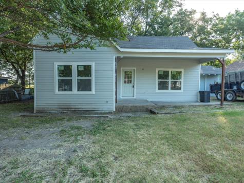 1106 N Mckinney Street Ennis TX 75119