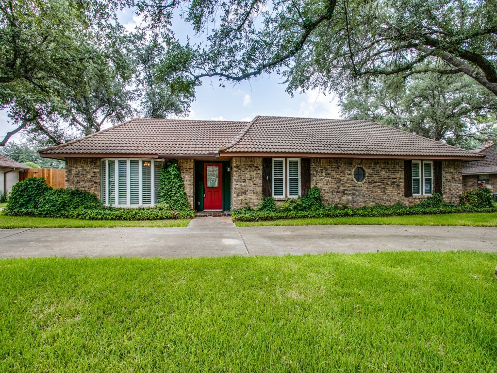 2542 Huntwick Street Grand Prairie TX 75050
