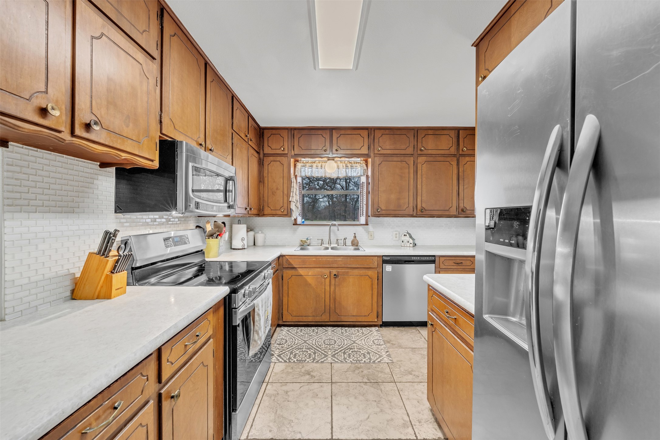 5400 County Road 402 Grandview TX 76050