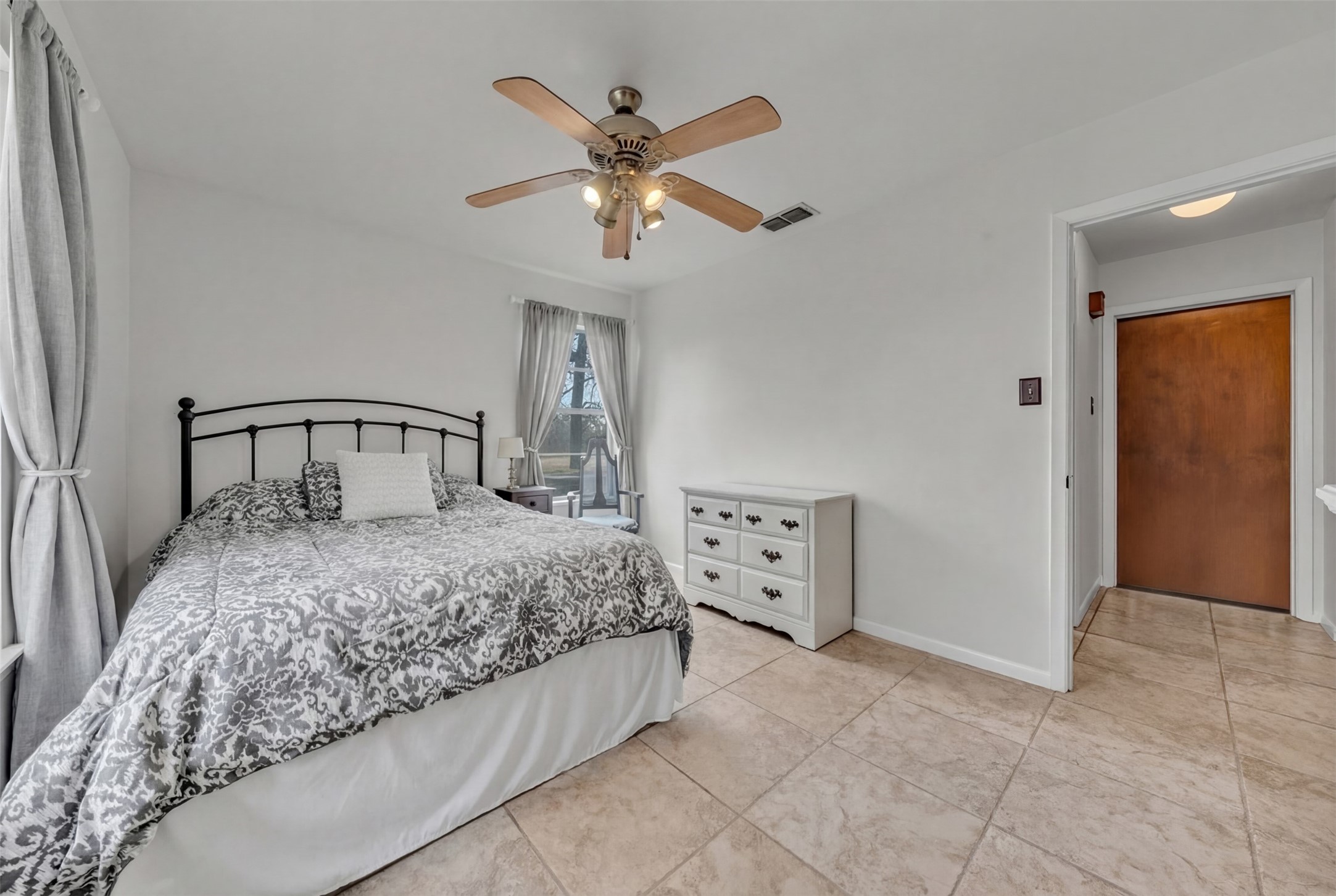 5400 County Road 402 Grandview TX 76050