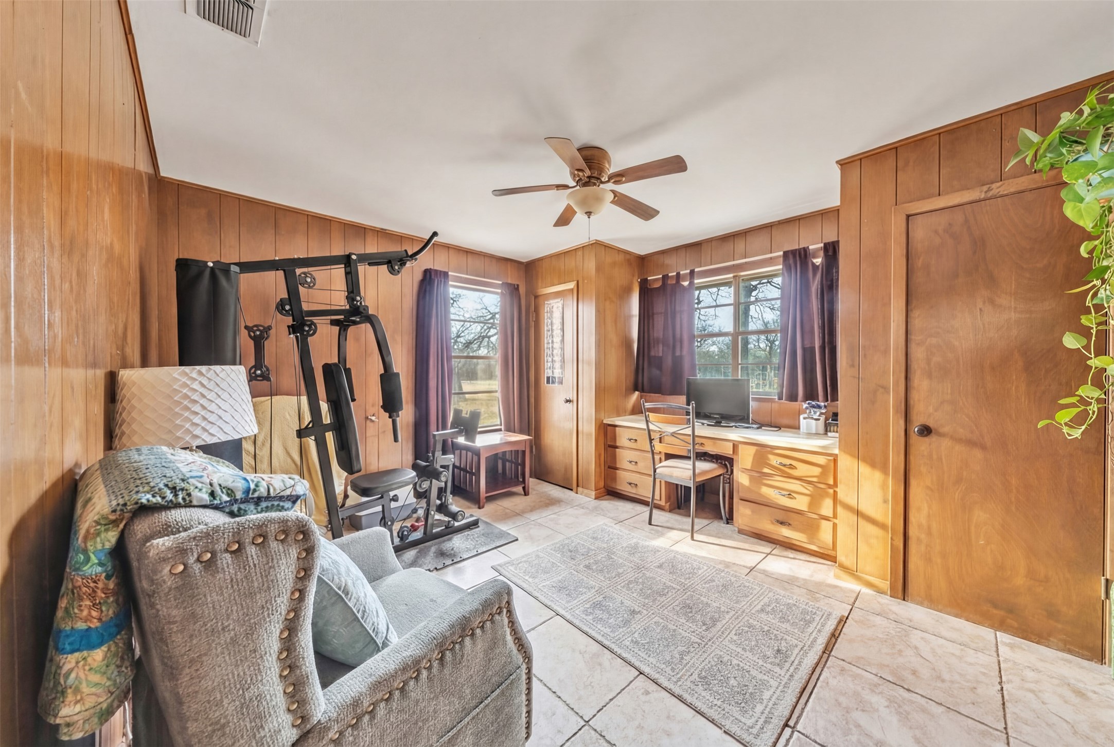 5400 County Road 402 Grandview TX 76050