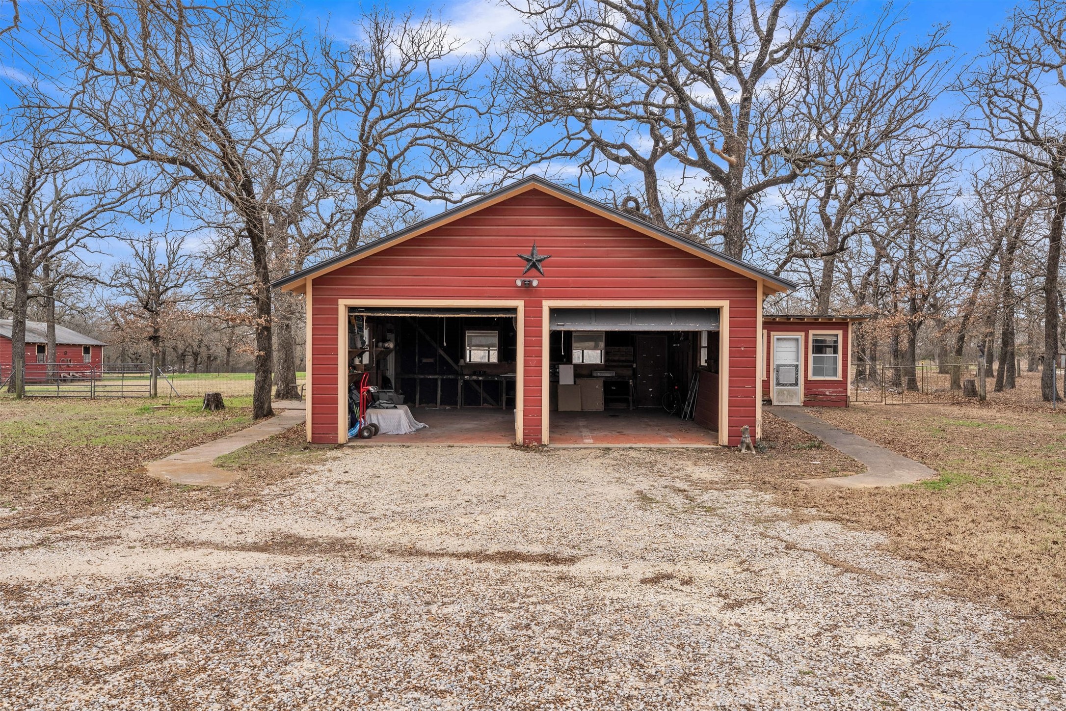 5400 County Road 402 Grandview TX 76050