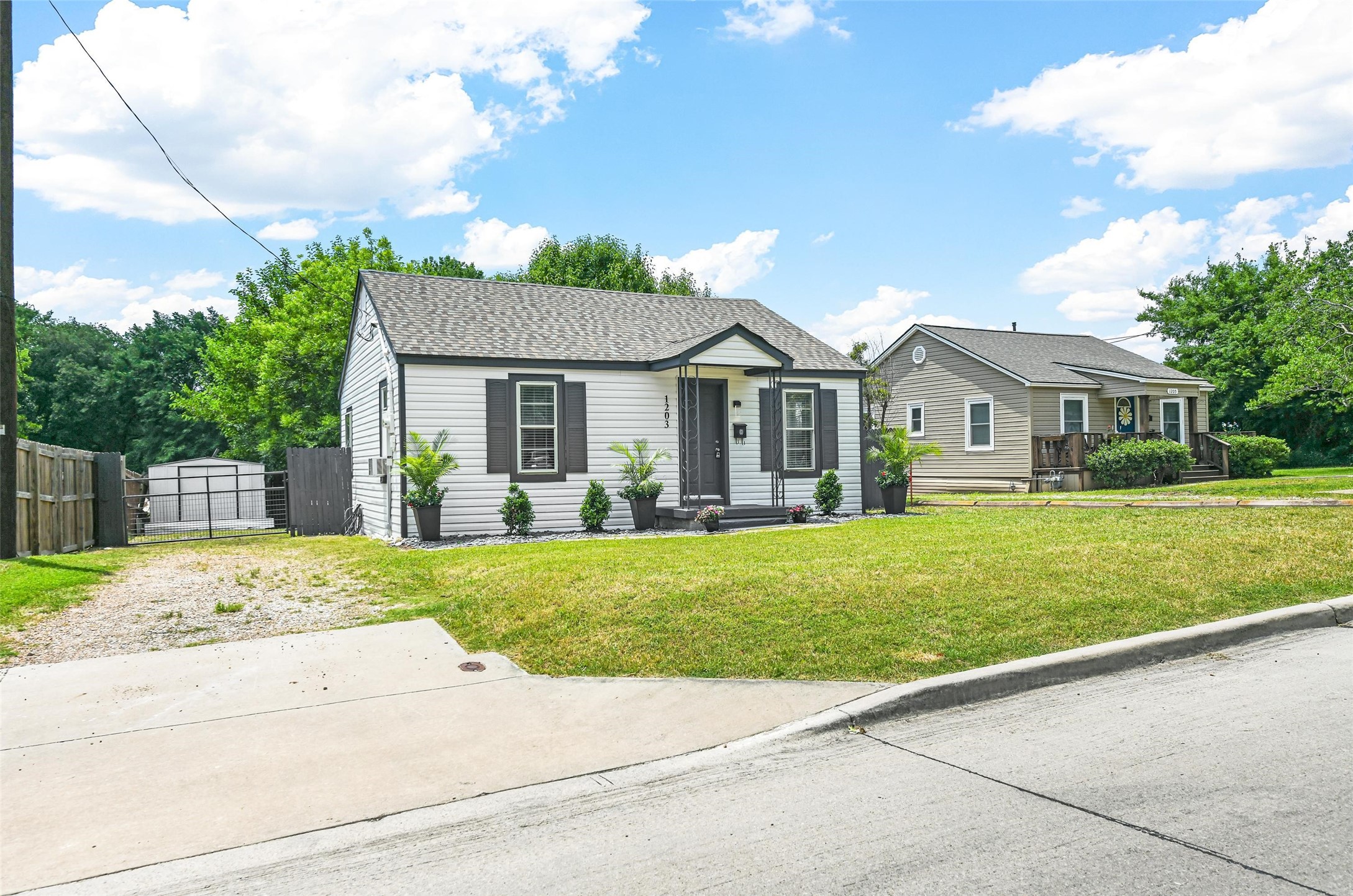 1203 Cole Street Mckinney TX 75069