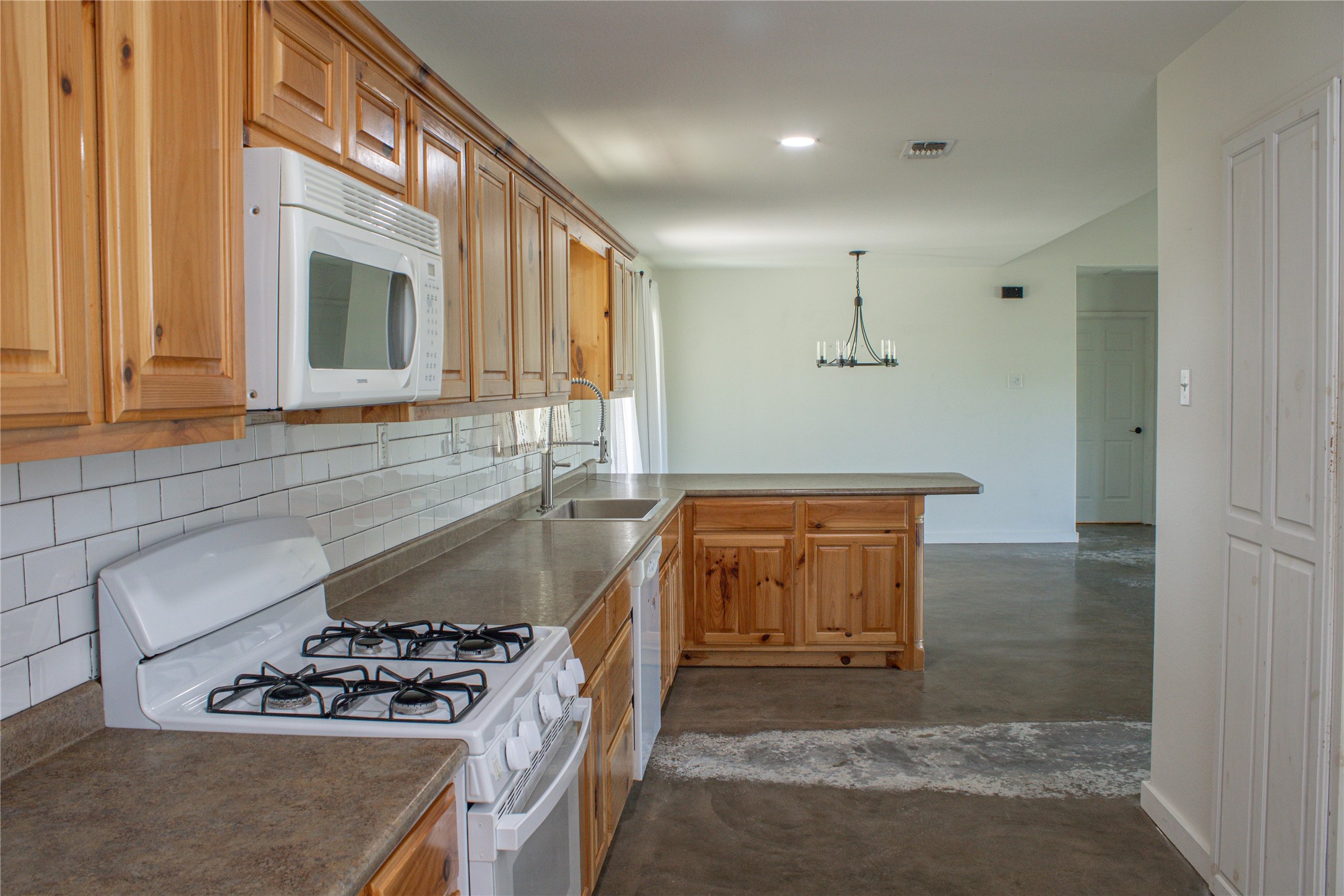 2290 County Road 22900 Paris TX 75460