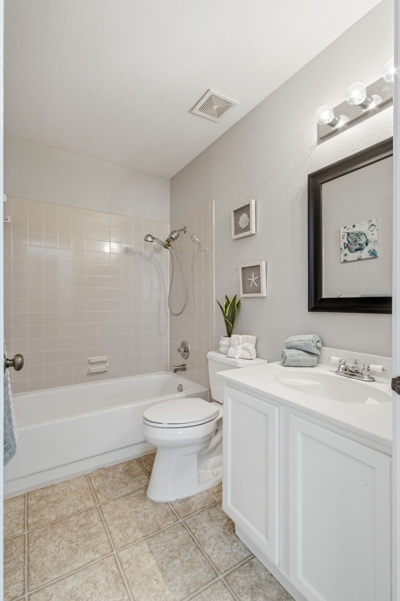 2627 Bayberry Lane Euless TX 76039