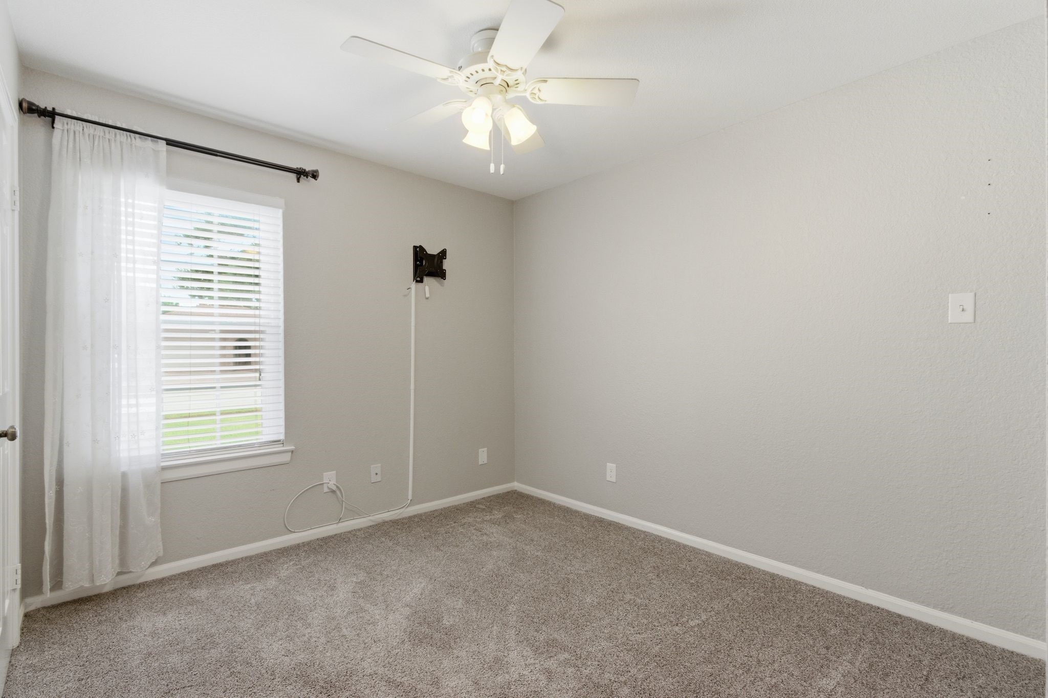 2627 Bayberry Lane Euless TX 76039