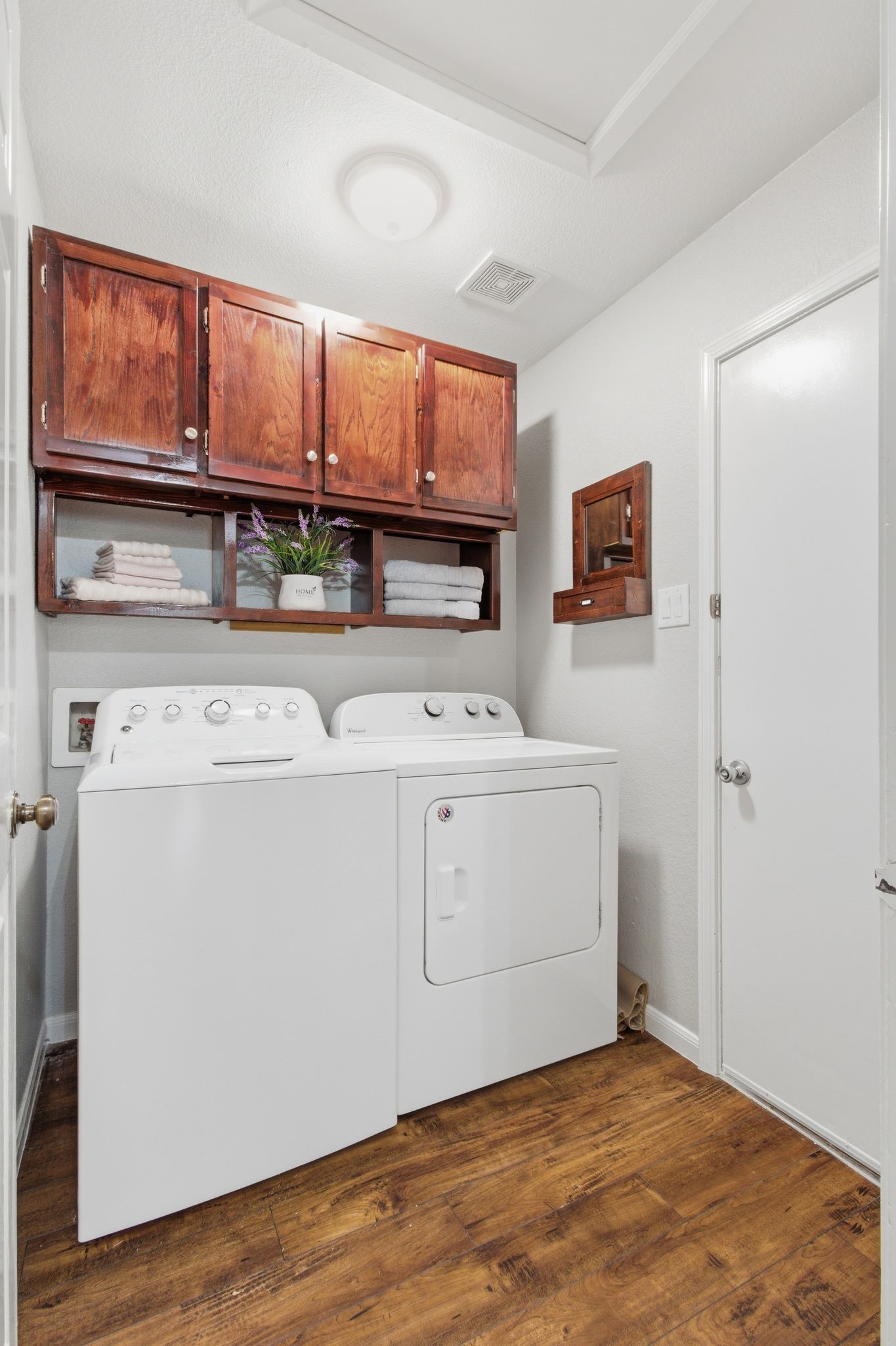 2627 Bayberry Lane Euless TX 76039