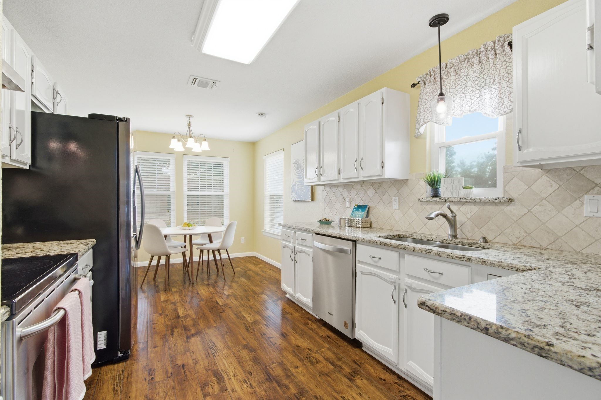 2627 Bayberry Lane Euless TX 76039