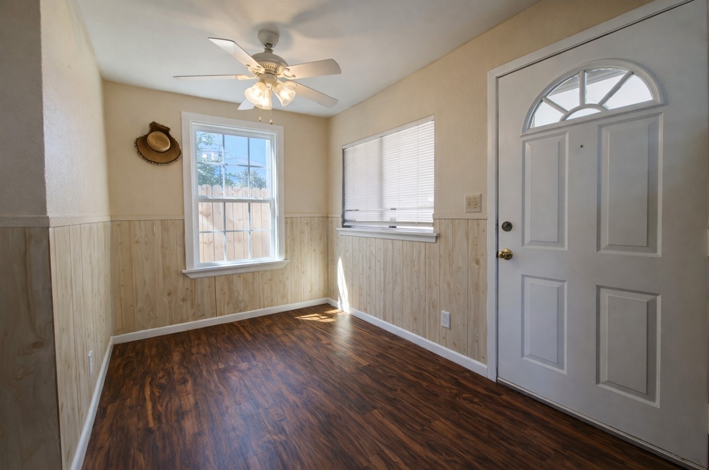 1716 Ridgewood Drive Denison TX 75020