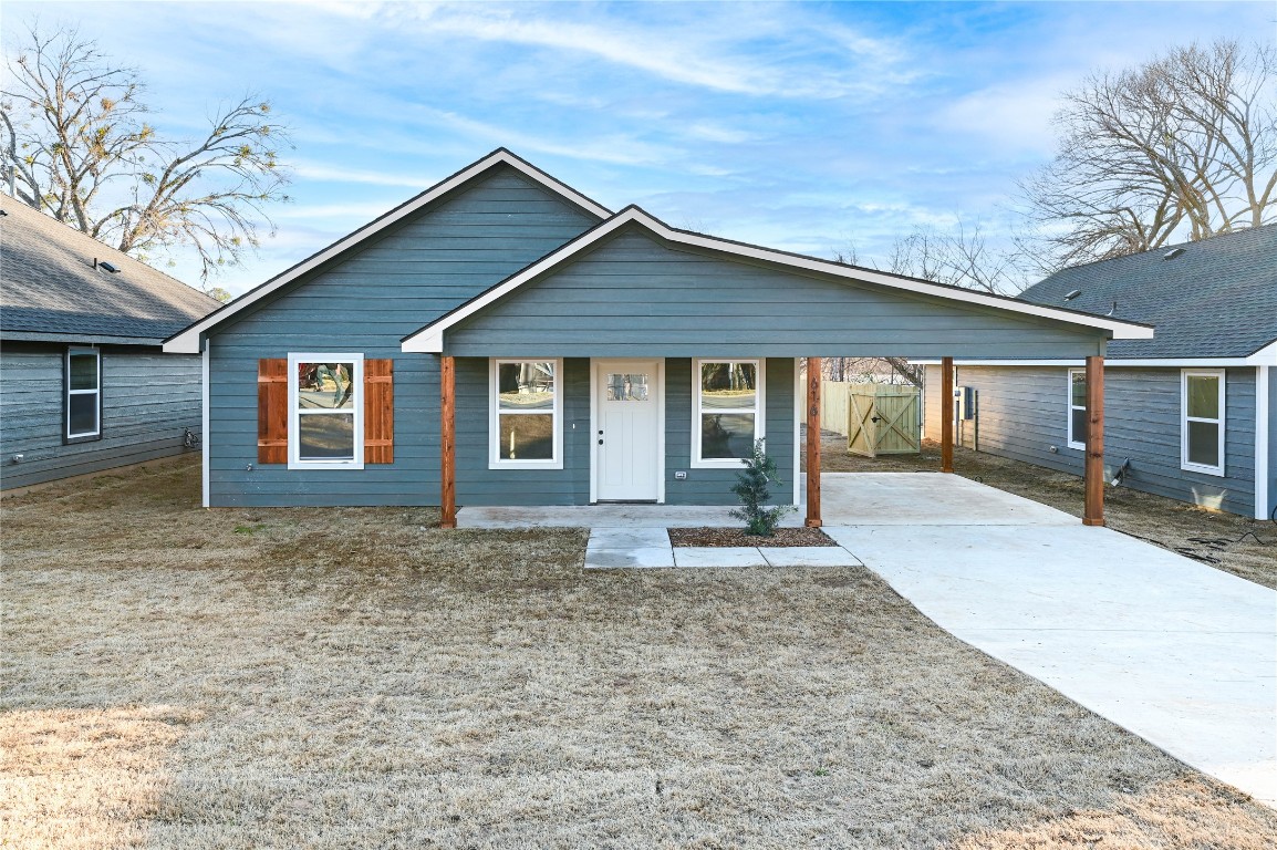 616 W Coffin Street Denison TX 75020