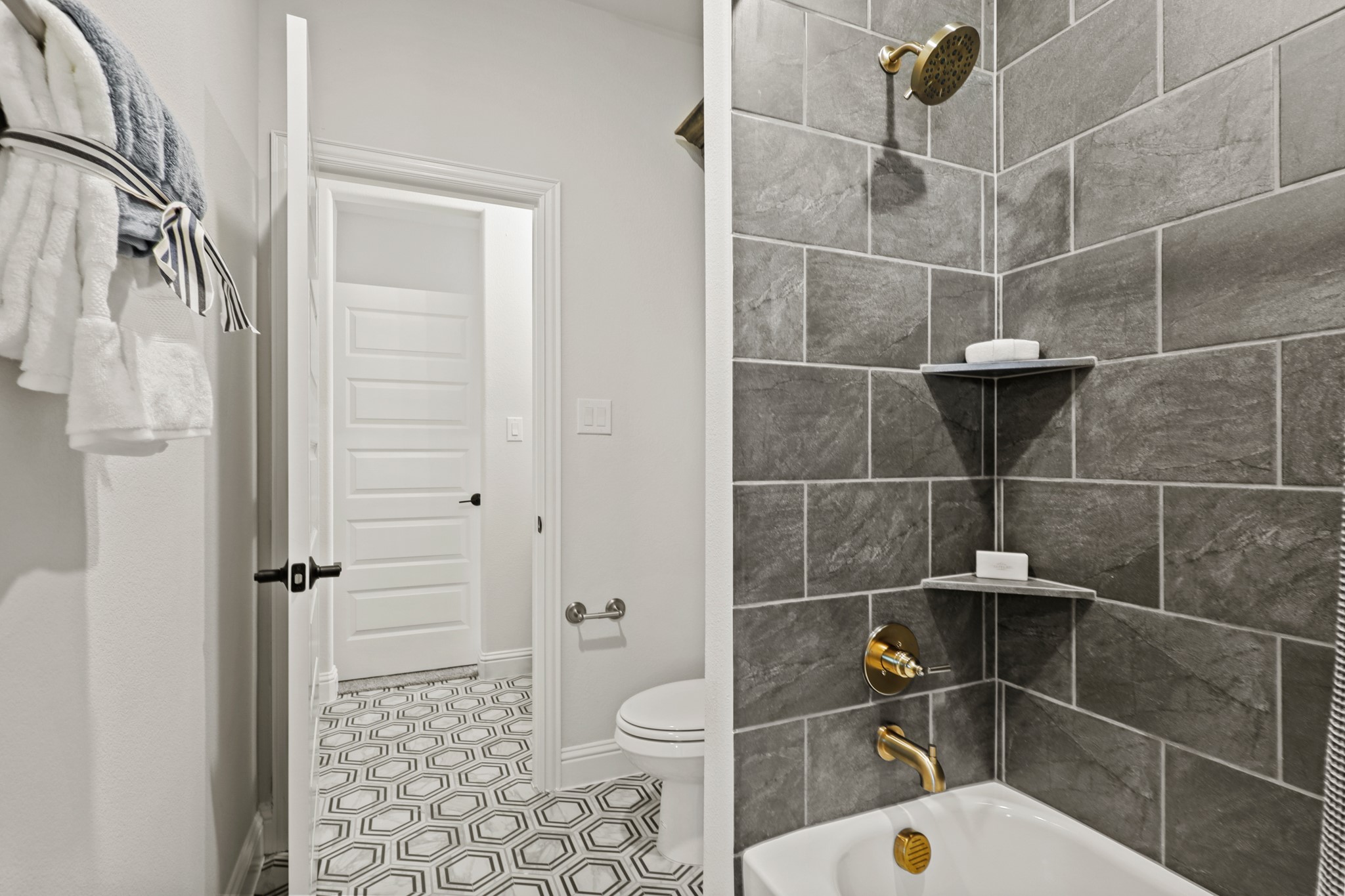 324 Chapel View Court Heath TX 75032