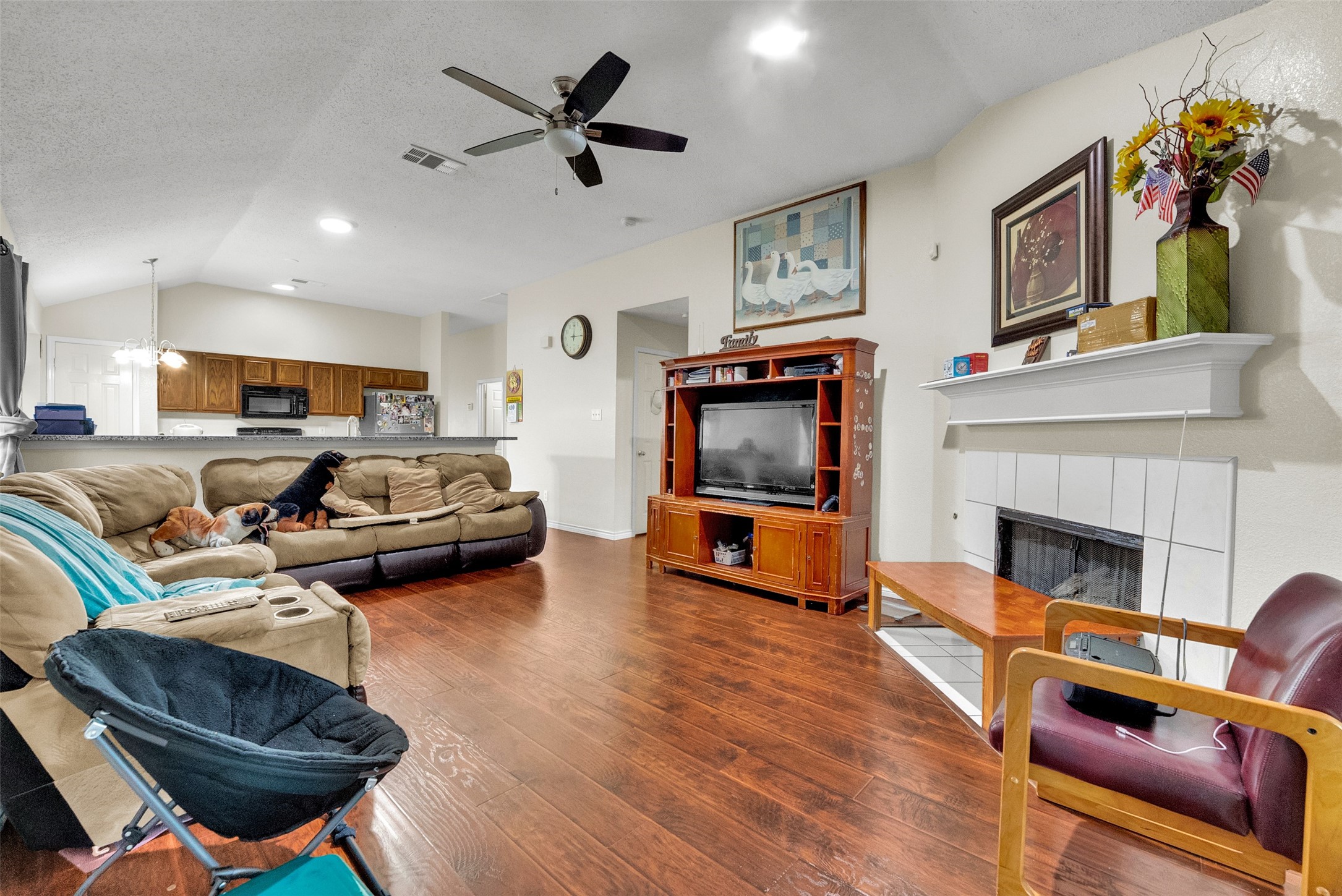 1133 Bay Side Drive Irving TX 75060