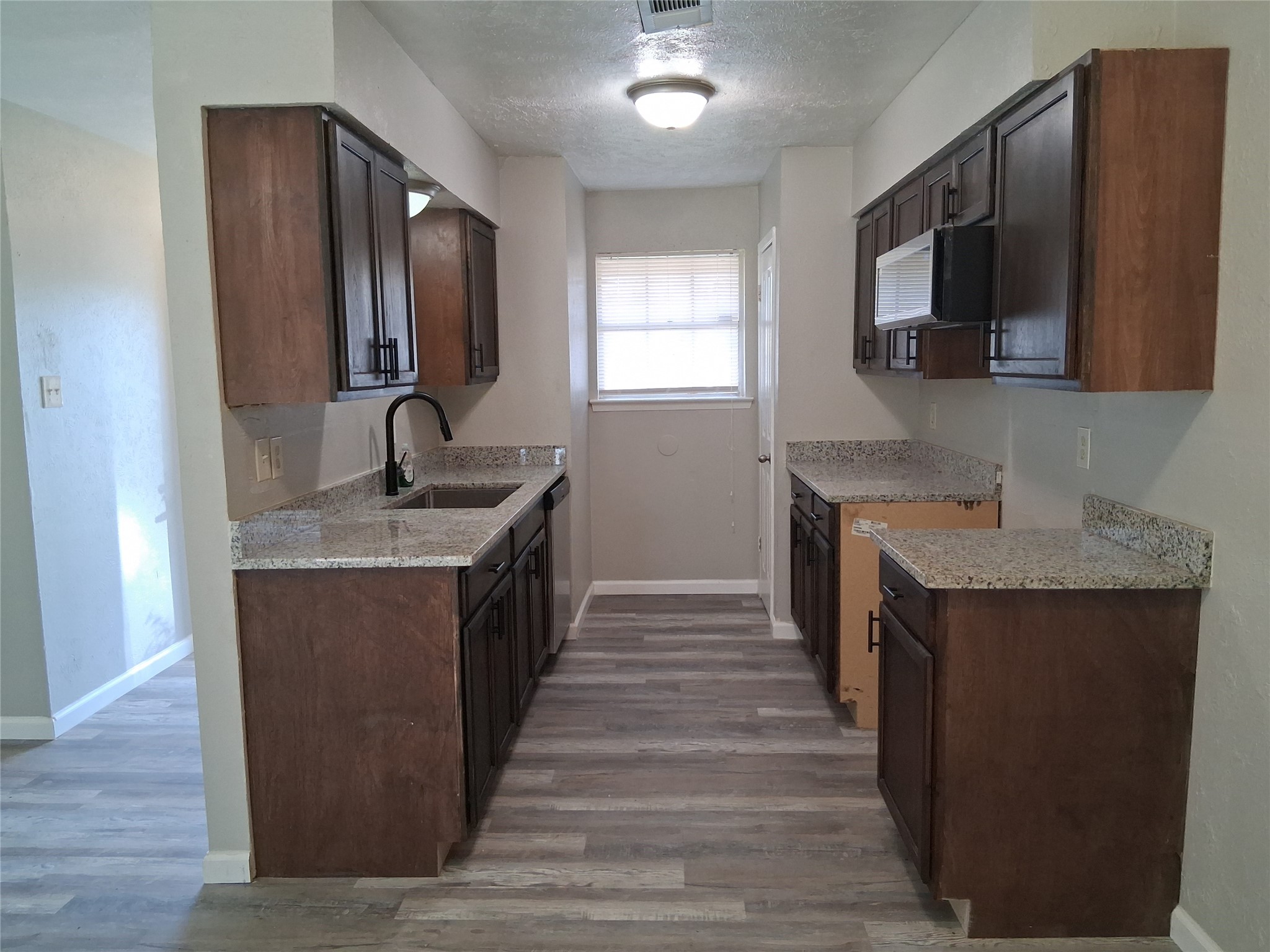 3205 Pacesetter Drive Dallas TX 75241