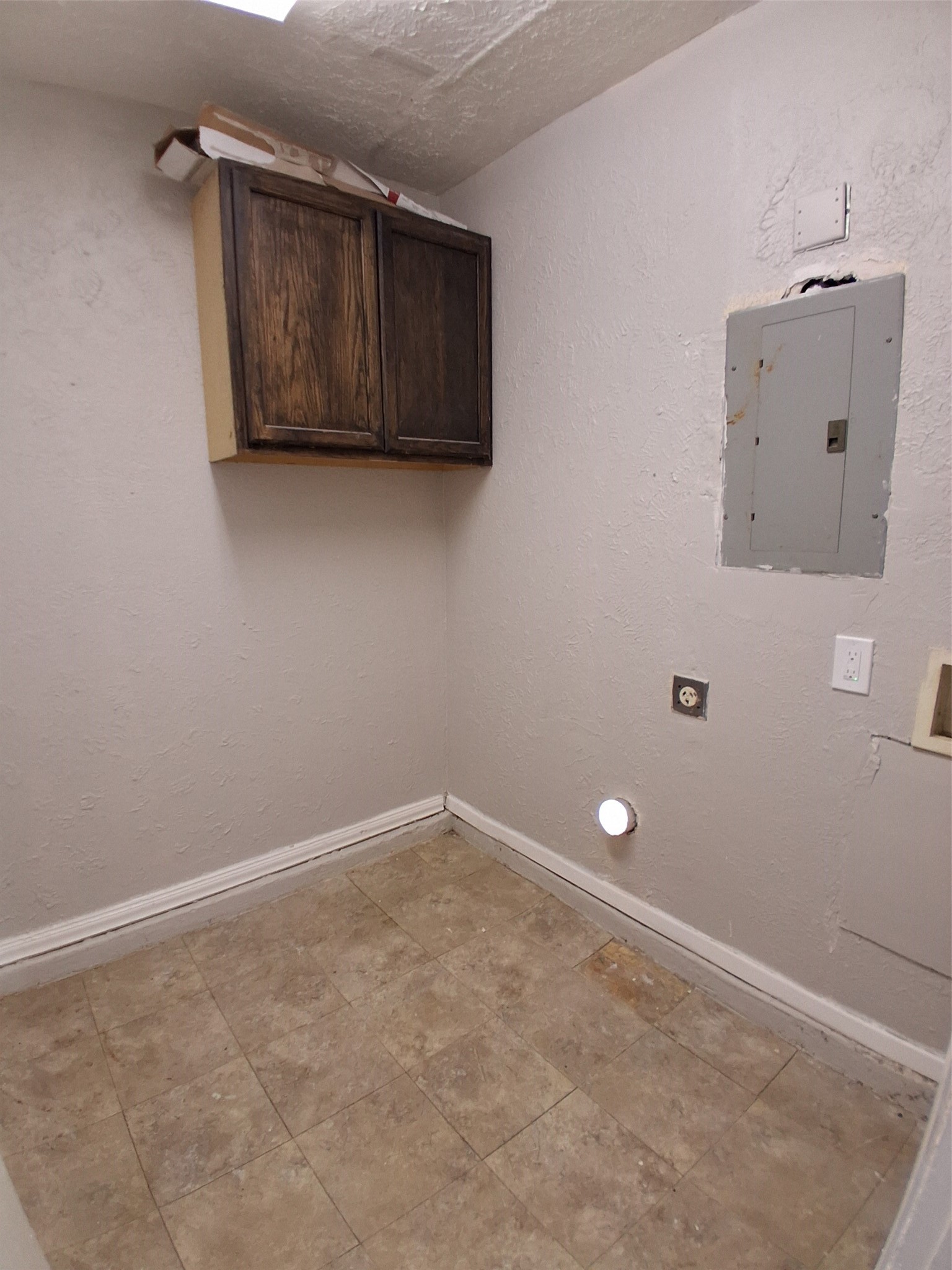 3205 Pacesetter Drive Dallas TX 75241