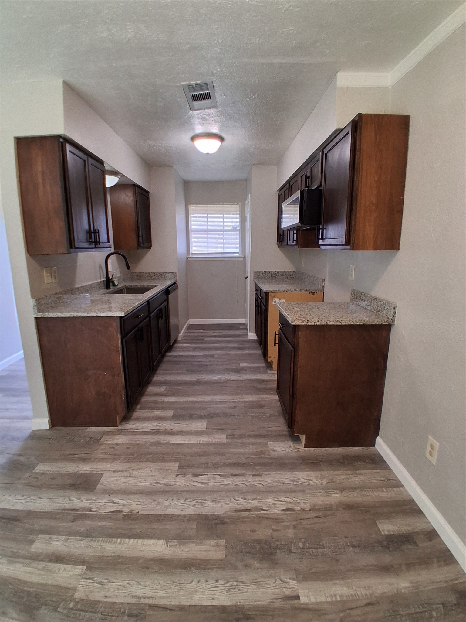 3205 Pacesetter Drive Dallas TX 75241