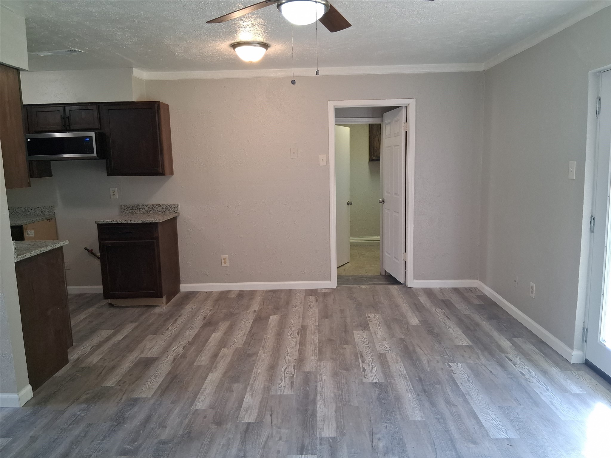 3205 Pacesetter Drive Dallas TX 75241