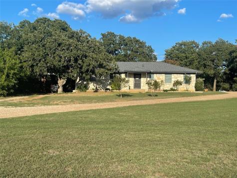 1417 S Dobson Street Burleson TX 76028