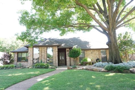 715 Clayton Circle Coppell TX 75019