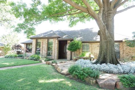 715 Clayton Circle Coppell TX 75019