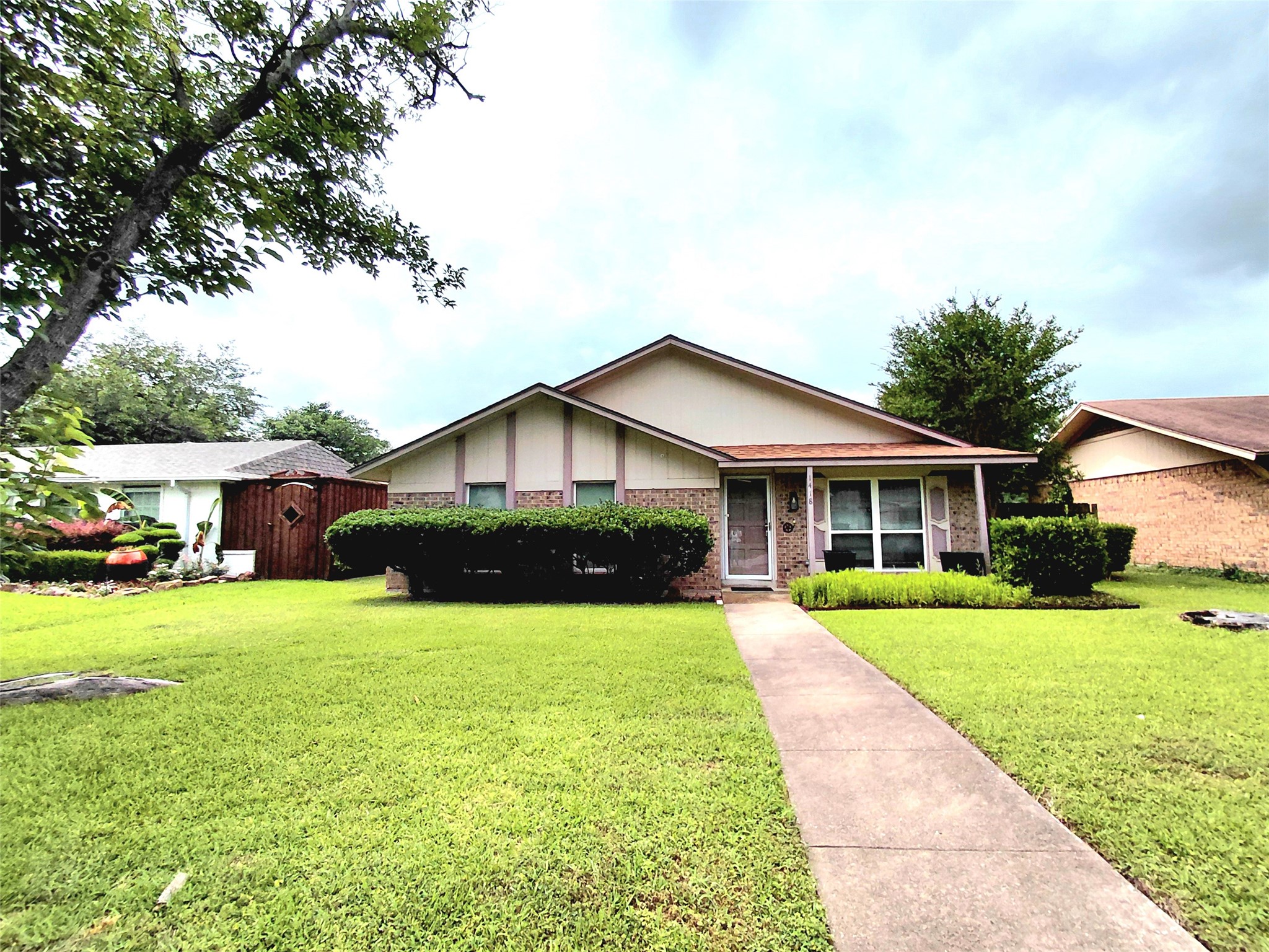 1418 Whiteoak Drive Garland TX 75040