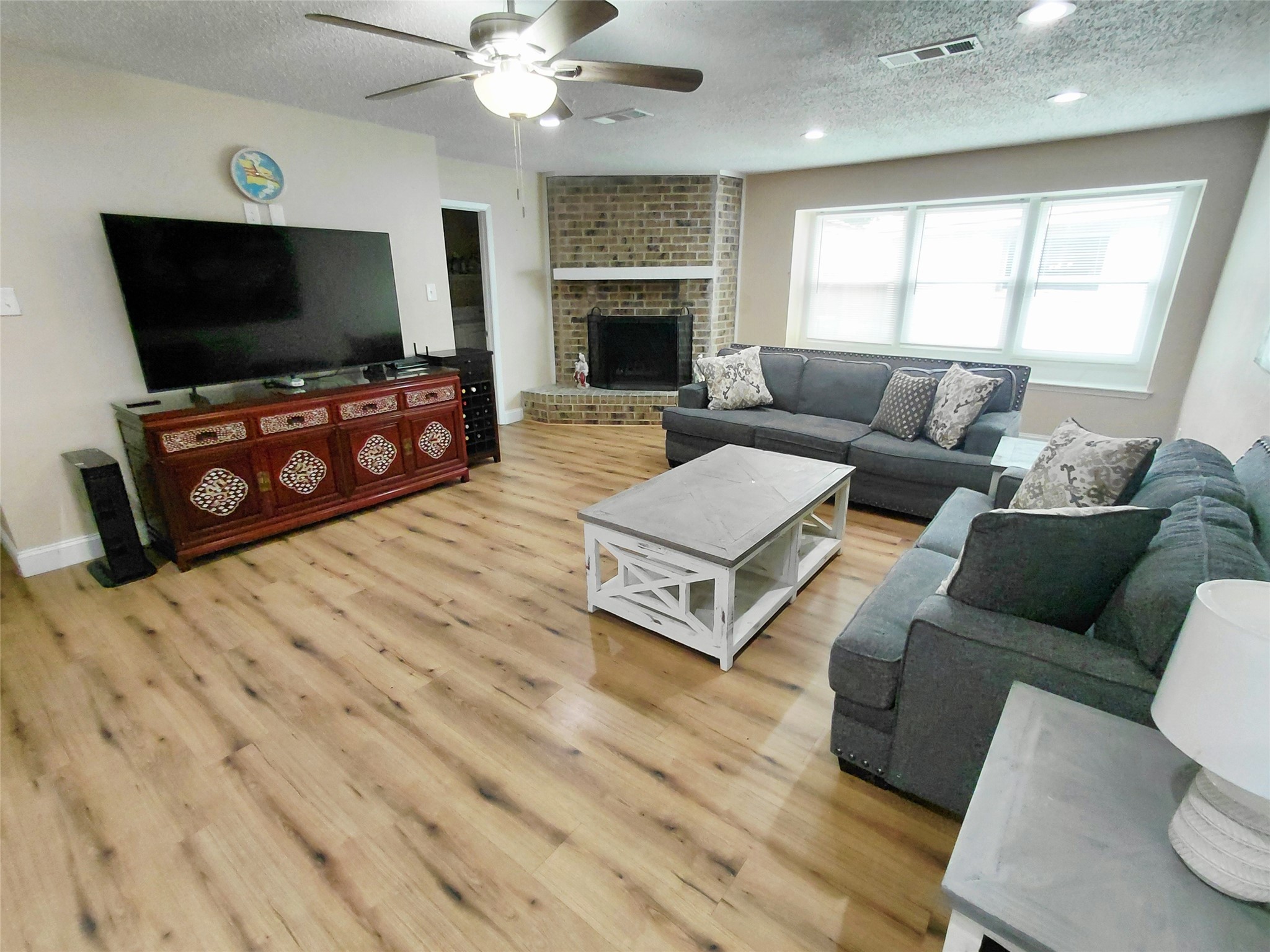 1418 Whiteoak Drive Garland TX 75040